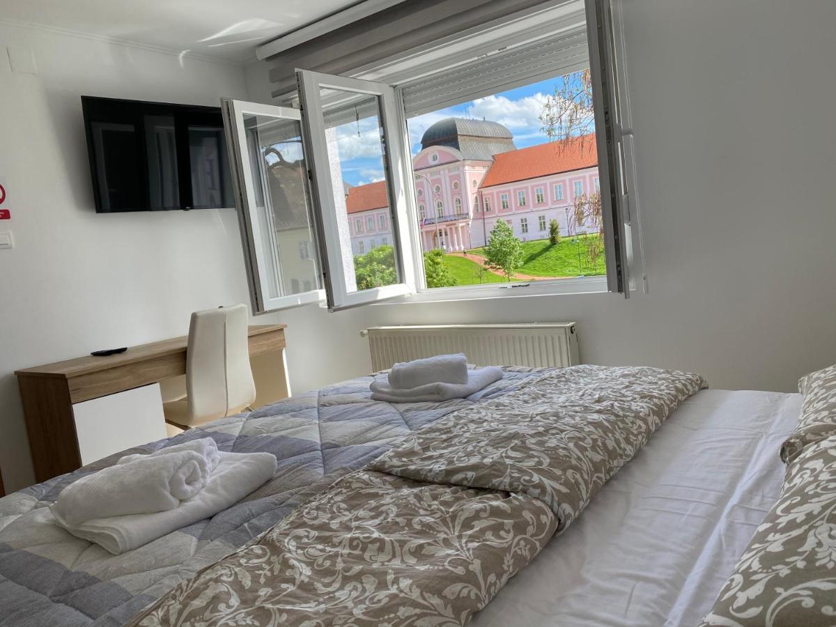 Apartman Edita Virovitica Bagian luar foto